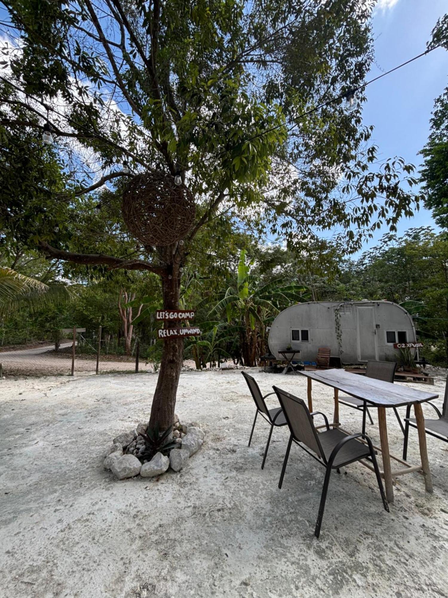 Hotel Momotoh Camper Xpujil Exteriér fotografie